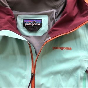 Descensionist lightweight hard shell ski jacket